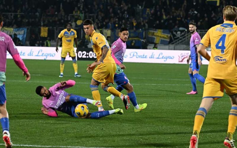 SPORT/CALCIO – Serie A: Il Frosinone sfiora il colpaccio allo Stirpe, Frosinone – Milan 2-3. Il tabellino