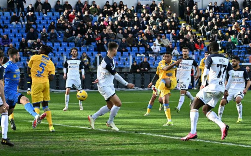 SPORT/CALCIO – Serie A: Leoni sfortunati, allo Stirpe Frosinone – Lecce 1-1. Il tabellino