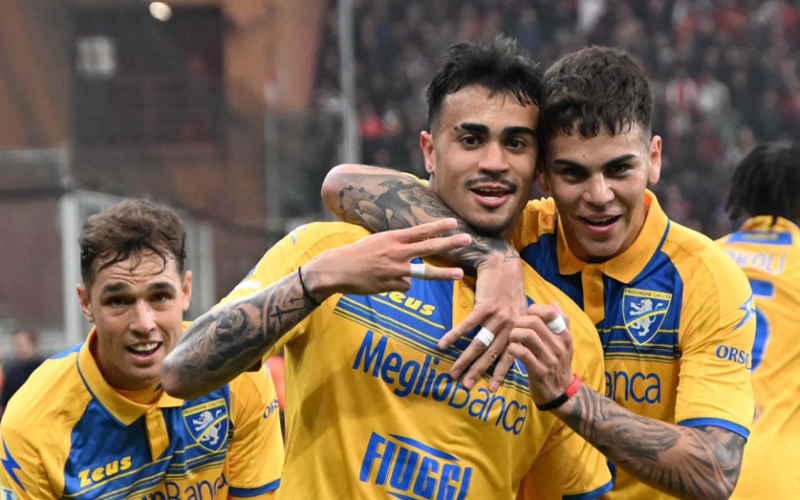 SPORT/CALCIO – Serie A: Il Frosinone torna a muovere la classifica. Genoa – Frosinone 1-1: Il tabellino