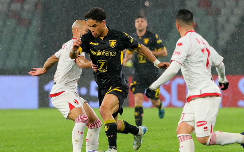 SPORT/CALCIO – Serie B: Bari – Frosinone 2-1, il tabellino e la conferenza stampa post partita di mister Greco